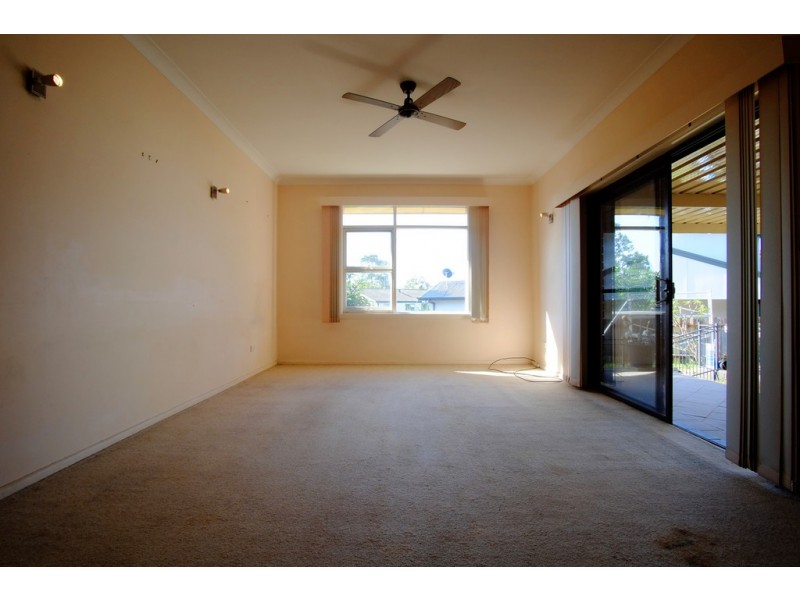 14 Berkeley St, Peakhurst Heights NSW 2210