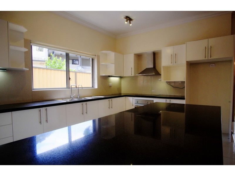 2 Keith Street, Peakhurst NSW 2210