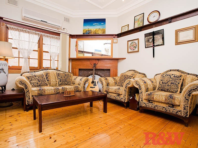 12 Rosemont Avenue, Mortdale NSW 2223