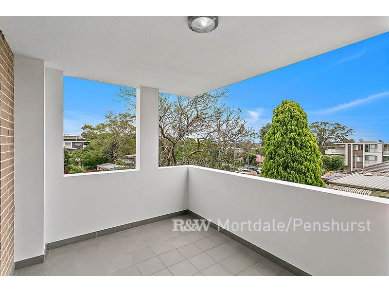 4/66 Lawrence Street, Peakhurst NSW 2210