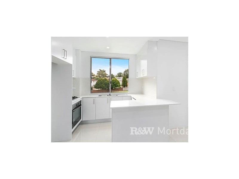 11/39-41 Trafalgar Street, Peakhurst NSW 2210