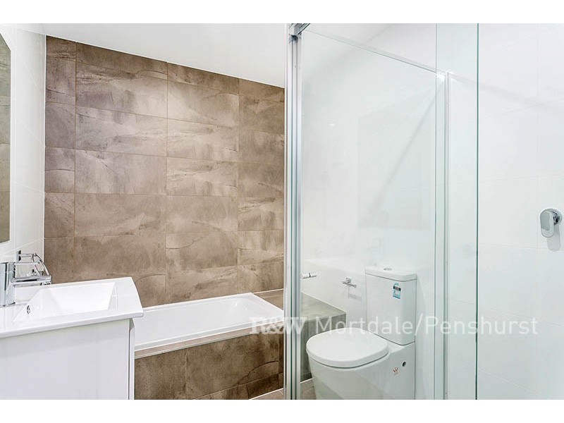 11/39-41 Trafalgar Street, Peakhurst NSW 2210