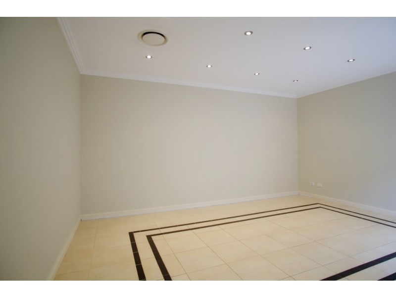 3 Johnstone Street, Peakhurst NSW 2210