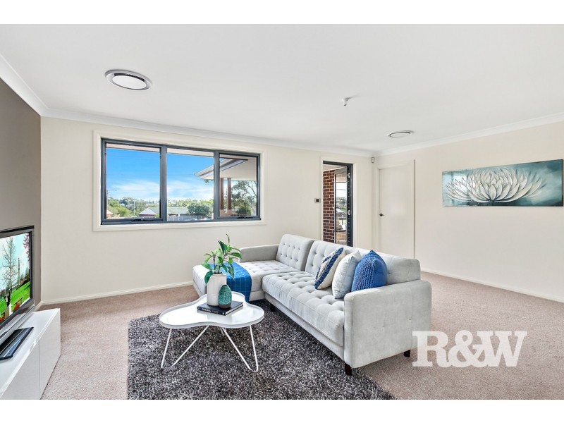 51 Pindari Road, Peakhurst Heights NSW 2210