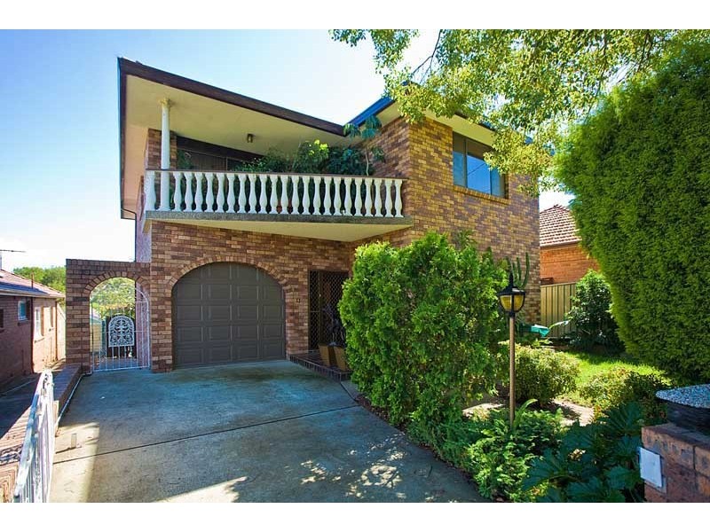 32 Lyla Street, Beverly Hills NSW 2209