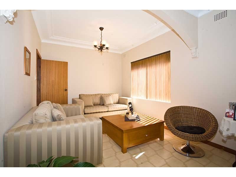 32 Lyla Street, Beverly Hills NSW 2209