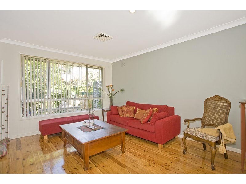 6 Vista Avenue, Peakhurst Heights NSW 2210