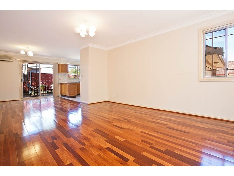 2/47 Blackshaw Avenue, Mortdale NSW 2223