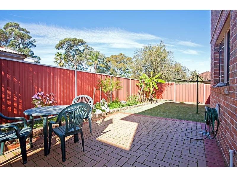 2/47 Blackshaw Avenue, Mortdale NSW 2223