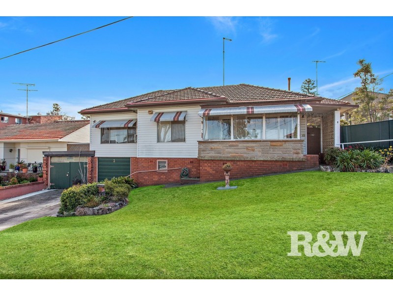 2 Neilson Avenue, Peakhurst NSW 2210