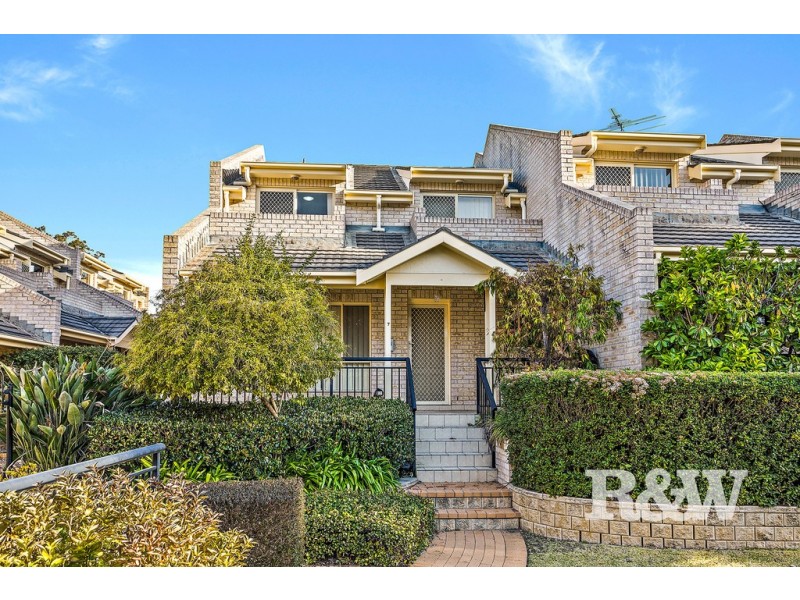 7/837 Henry Lawson Drive, Picnic Point NSW 2213