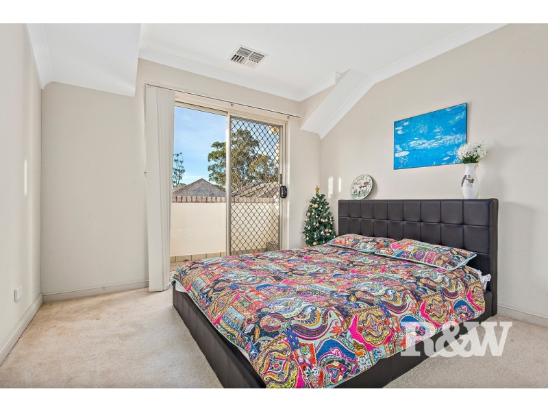 7/837 Henry Lawson Drive, Picnic Point NSW 2213