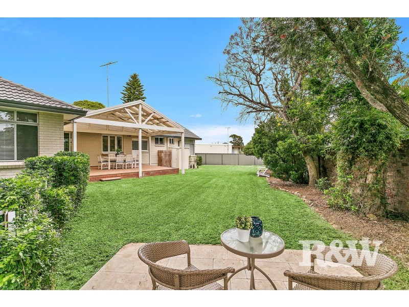 4 Byron Street, Peakhurst Heights NSW 2210