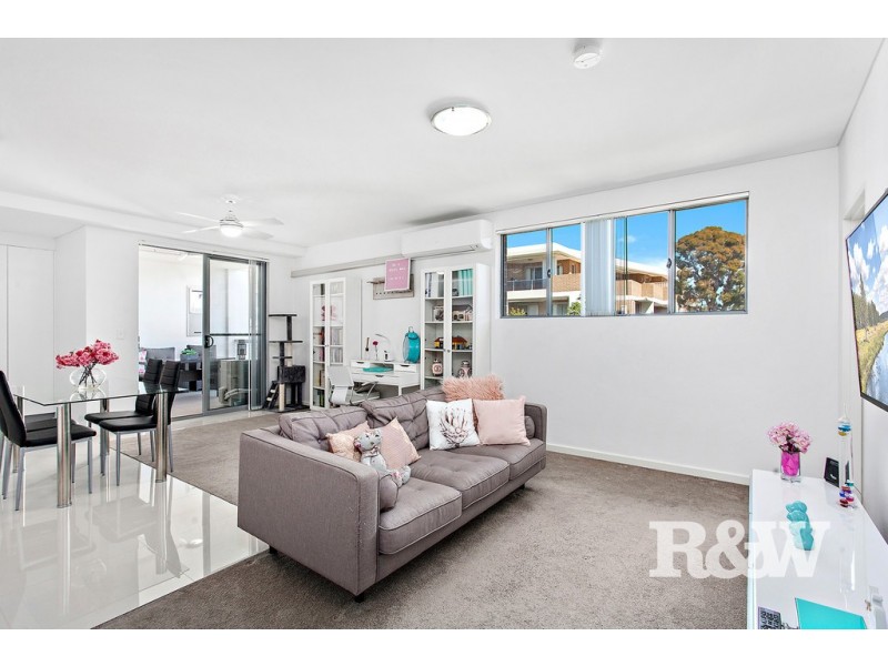 12/3-7 Gover Street, Peakhurst NSW 2210