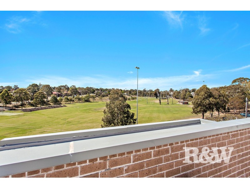 12/3-7 Gover Street, Peakhurst NSW 2210