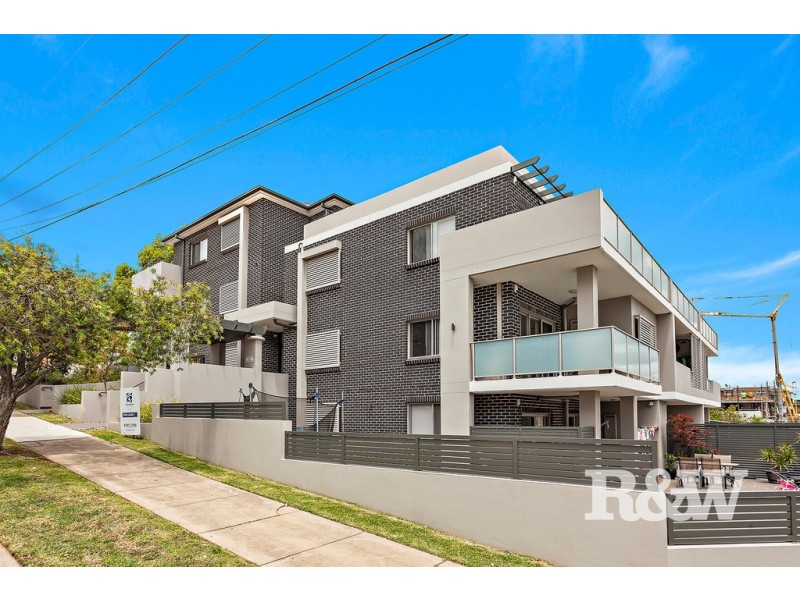 3/1-3 Hugh Avenue, Peakhurst NSW 2210