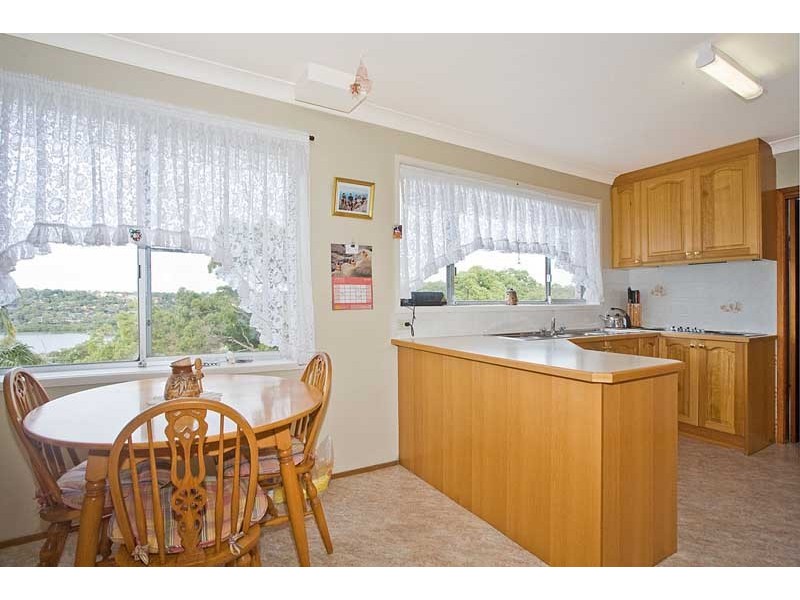 13 Elm Street, Lugarno NSW 2210