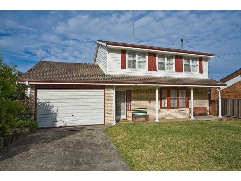 13 Elm Street, Lugarno NSW 2210