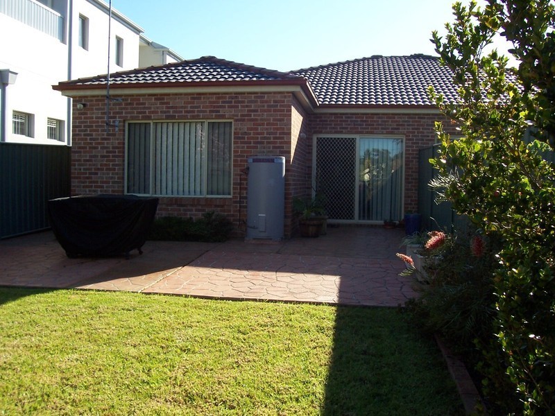 16A Peace Avenue, Peakhurst Heights NSW 2210