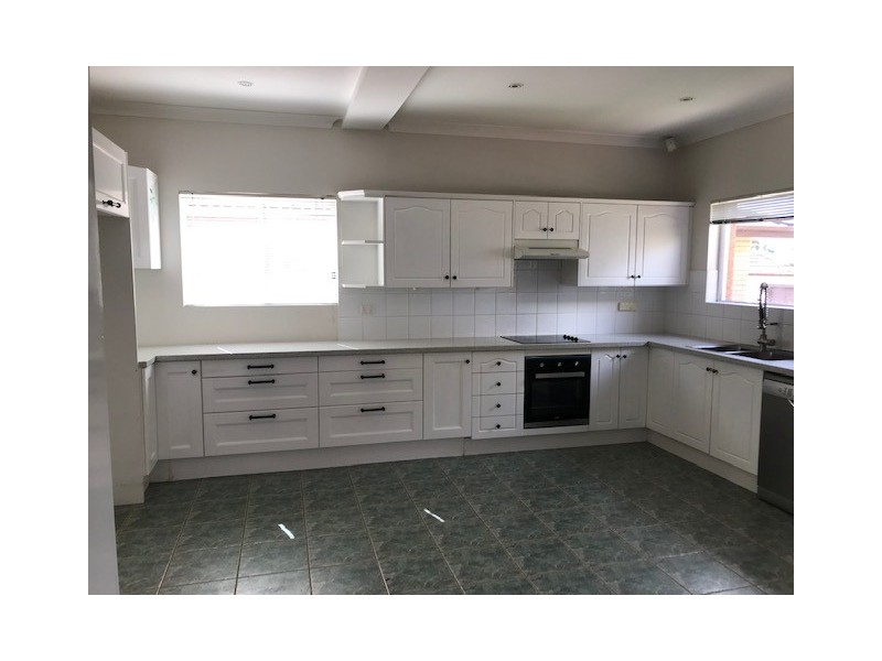 803 Forest Road, Peakhurst NSW 2210