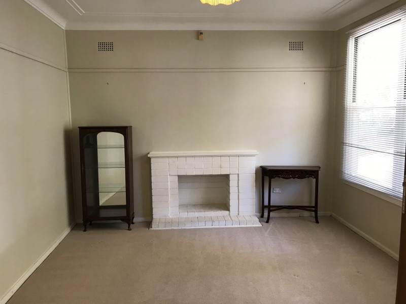 54 Lawrence Street, Peakhurst NSW 2210