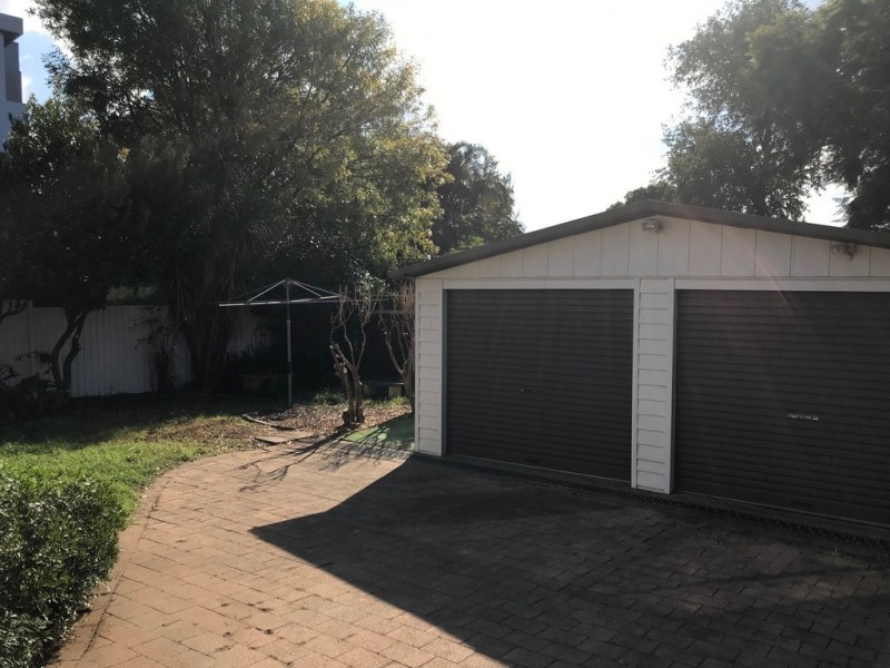 54 Lawrence Street, Peakhurst NSW 2210