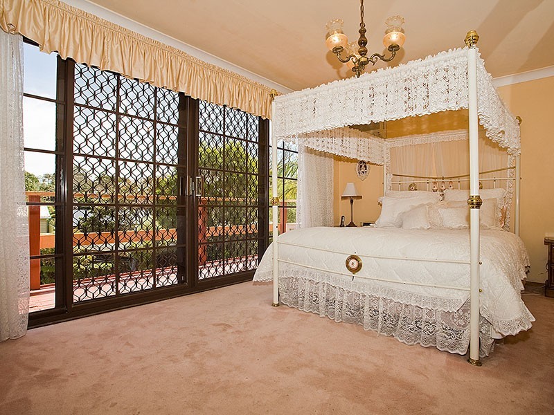 26 Waterside Parade, Peakhurst Heights NSW 2210