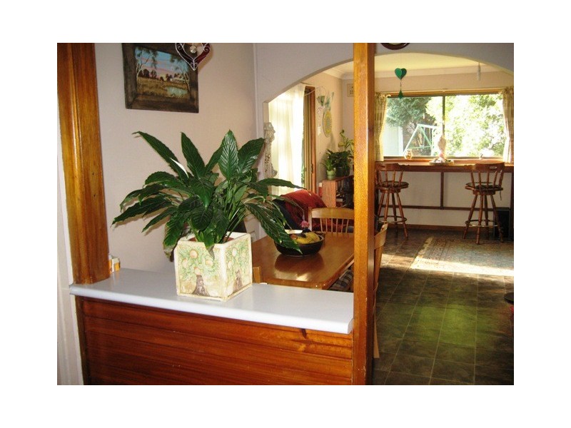 38 Hugh Avenue, Peakhurst NSW 2210