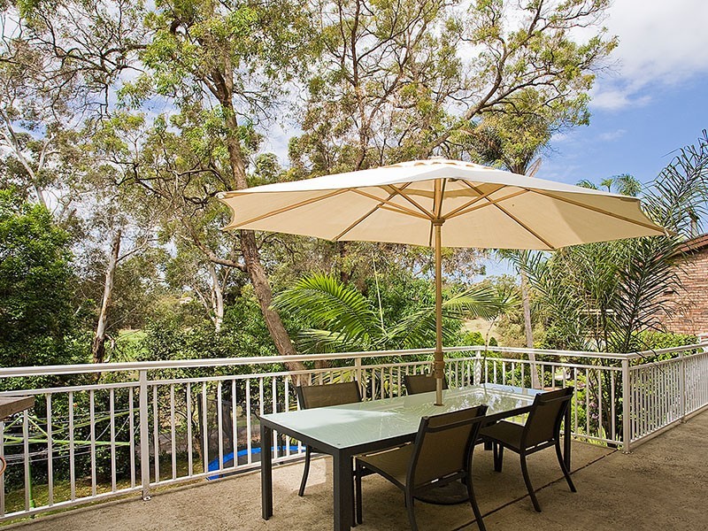 52 Allwood Crescent, Lugarno NSW 2210