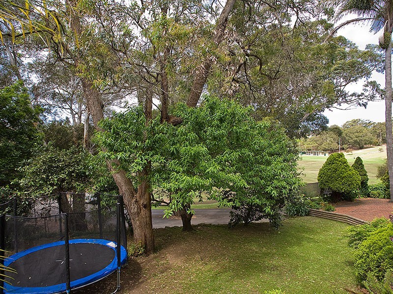 52 Allwood Crescent, Lugarno NSW 2210