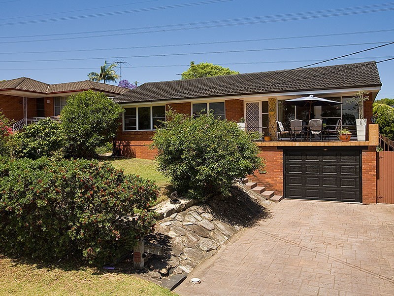 7 Jindabyne Crescent, Peakhurst Heights NSW 2210
