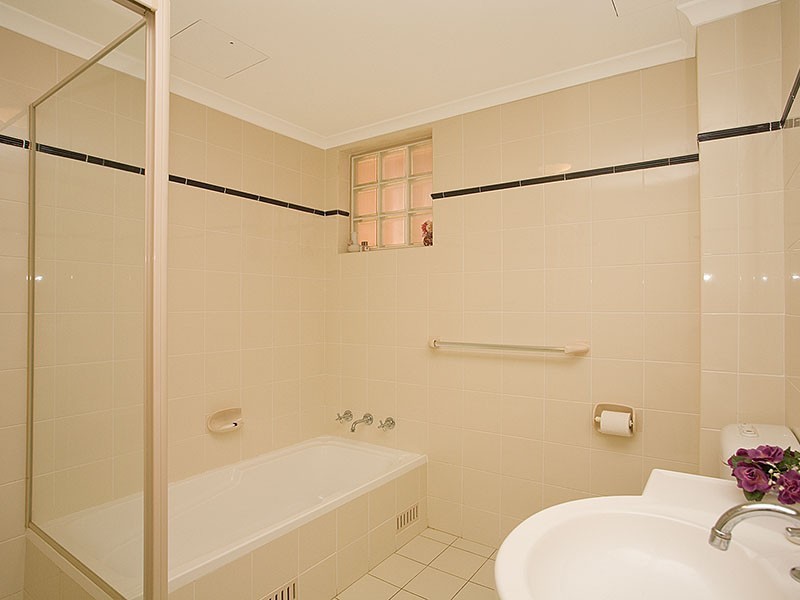 2/5-7 Macquarie Place, Mortdale NSW 2223