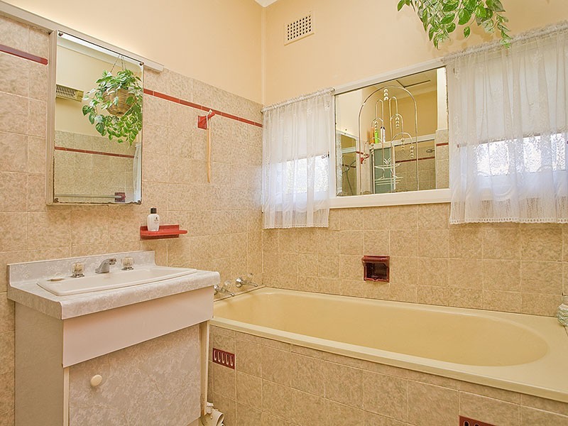 23 Carrington Street, Revesby NSW 2212