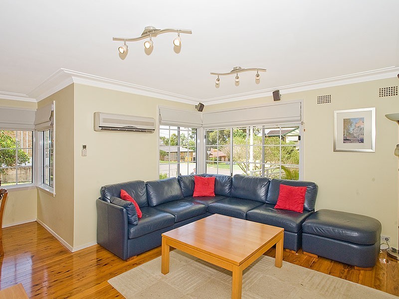 192 Lorraine Street, Peakhurst Heights NSW 2210