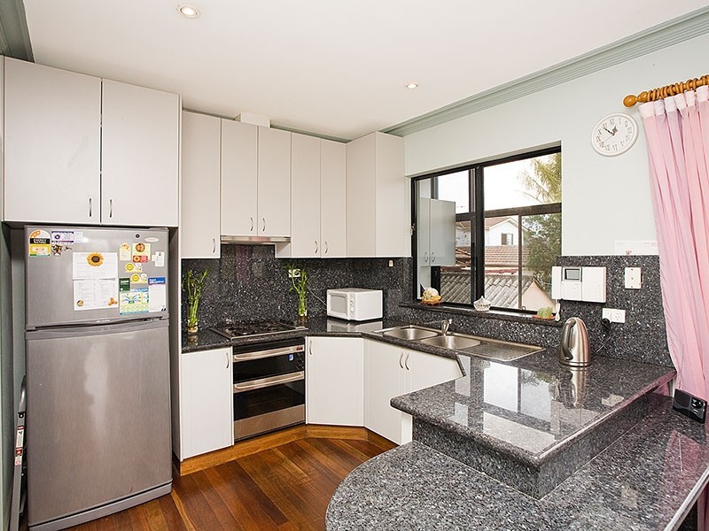 73 Baumans Road, Peakhurst NSW 2210