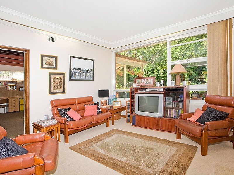 8 Mountbatten Street, Oatley NSW 2223