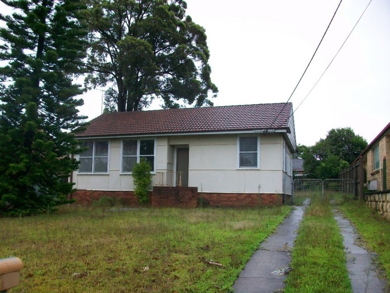 12 Hedley Avenue, Riverwood NSW 2210