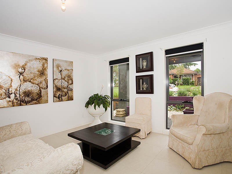 24 Orana Crescent, Peakhurst Heights NSW 2210