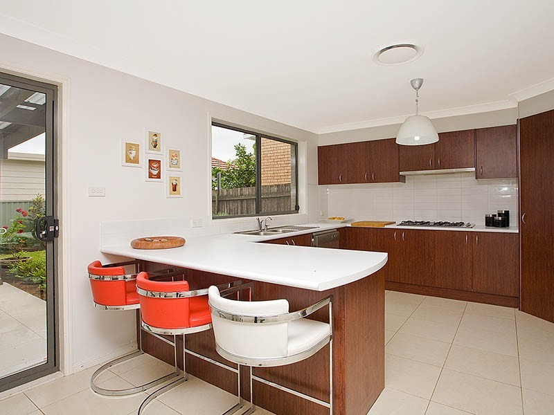 24 Orana Crescent, Peakhurst Heights NSW 2210