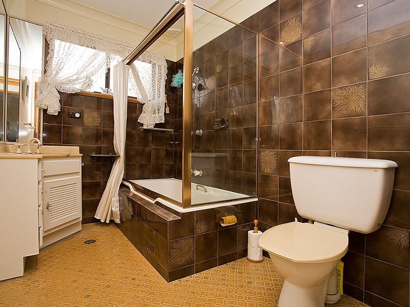 26 Waterside Parade, Peakhurst Heights NSW 2210