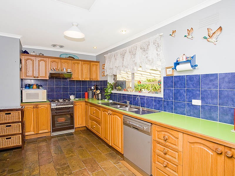 19 Pamela Avenue, Peakhurst Heights NSW 2210