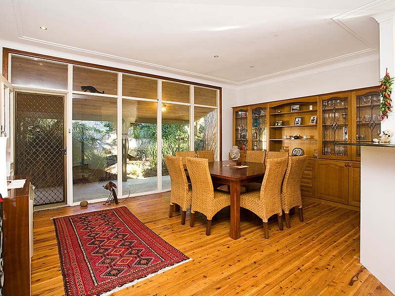 20 Allwood Crescent, Lugarno NSW 2210
