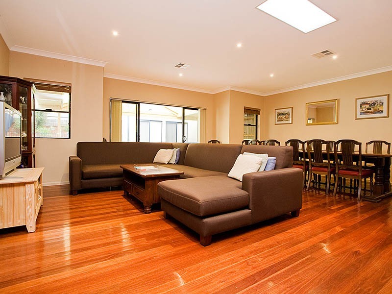 140 Rosa Street, Oatley NSW 2223