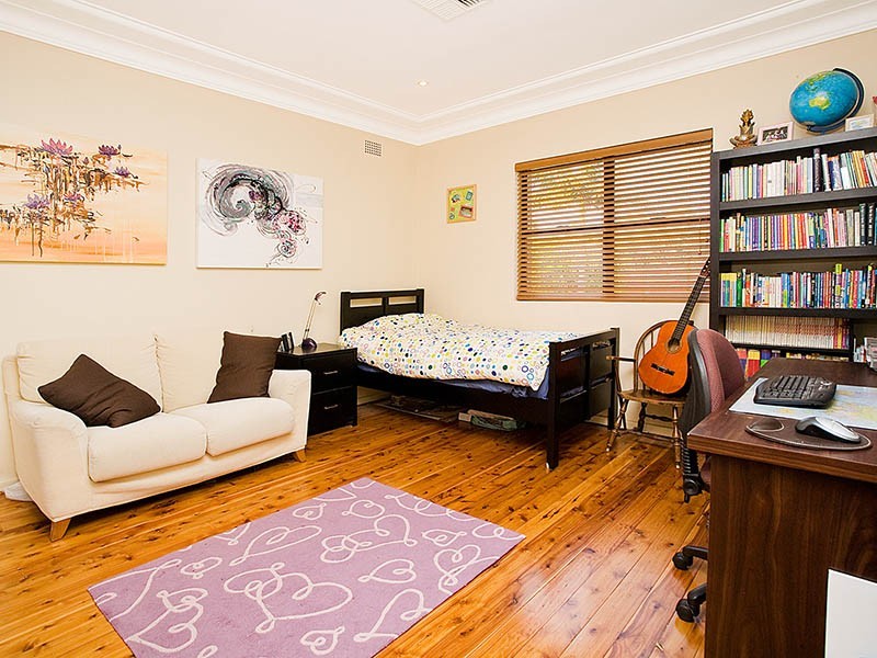 140 Rosa Street, Oatley NSW 2223