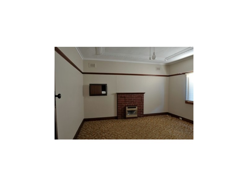 45 Meadowland Road, Peakhurst NSW 2210