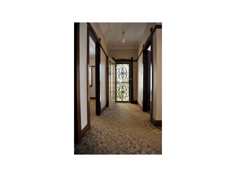 45 Meadowland Road, Peakhurst NSW 2210