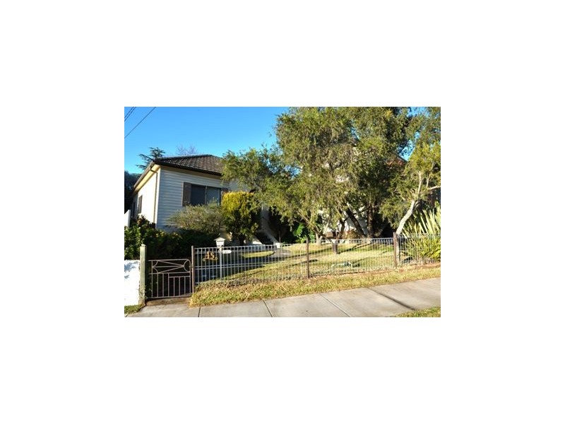 45 Meadowland Road, Peakhurst NSW 2210