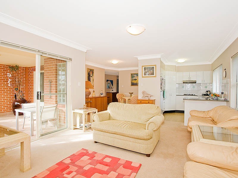 5 / 210-212 Willarong Road, Caringbah NSW 2229