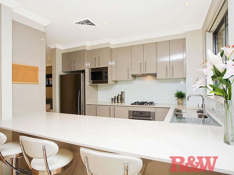 8/39 Pitt Street, Mortdale NSW 2223