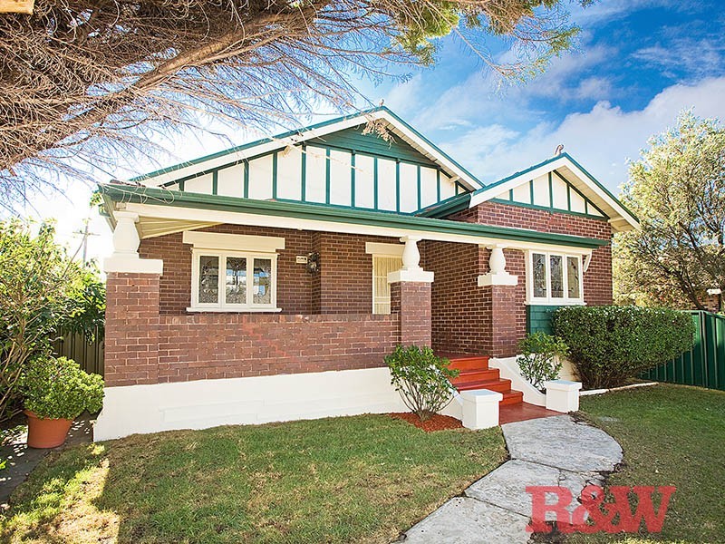 30 Kemp Street, Mortdale NSW 2223